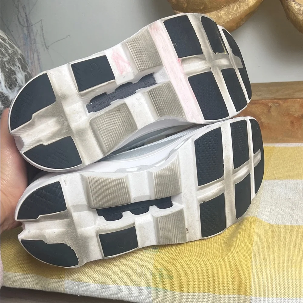 On Running Monochrome Sneakers - Picture 8 of 11